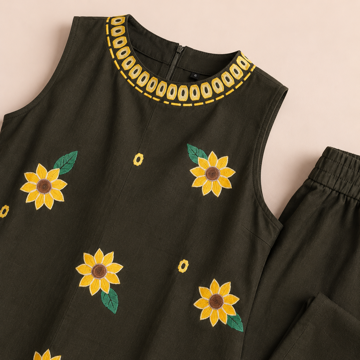 Embroidered Kurta Set Olive Bloom